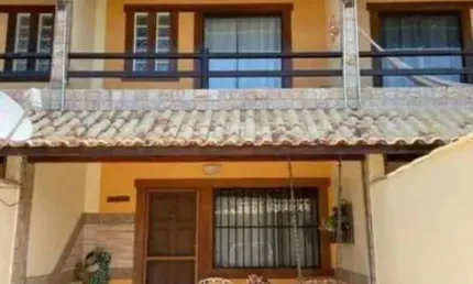 Apartamento Triplex com 3 dormitórios à venda, 180 m² por R$ 560.000 - Peró - Cabo Frio/RJ