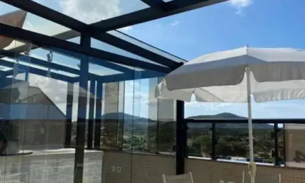 Cobertura com 3 dormitórios à venda, 165 m² por R$ 1.650.000 - Passagem - Cabo Frio/RJ