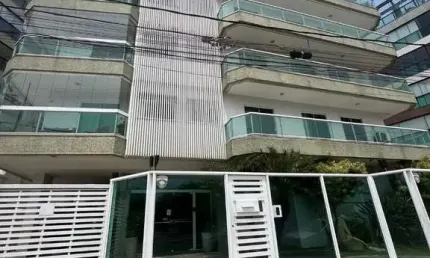Cobertura com 3 dormitórios à venda, 223 m² por R$ 1.450.000,00 - Passagem - Cabo Frio/RJ