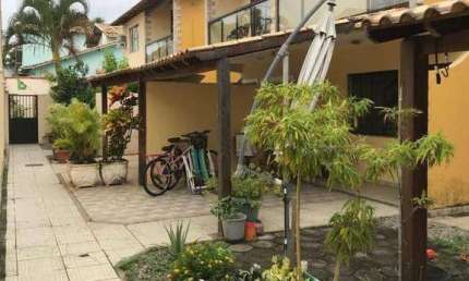 Casa com 2 dormitórios à venda por R$ 395.000 - Palmeiras - Cabo Frio/RJ