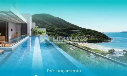 Casas de Alto padrão com vista mar na praia de Quatro Ilhas em Bombinhas