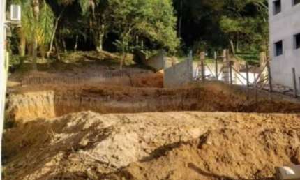 Terreno à venda na Rua Tainha, Centro, Bombinhas