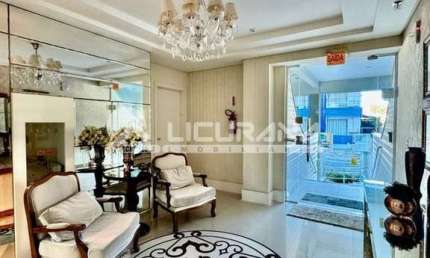 Excelente e singular apartamento mobiliado com 02 dormitórios, localizado a 300 metros do mar da praia do centro de Bombinhas/SC