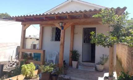 Casa com 2 quartos à venda na Rua Arthur Alberto Zanela, 241, Lomba do Pinheiro, Porto Alegre, 78 m2 por R$ 180.000
