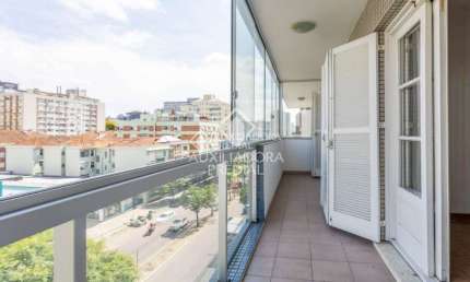 Apartamento com 3 quartos à venda na Avenida Cristóvão Colombo, 2184, Floresta, Porto Alegre, 147 m2 por R$ 540.000