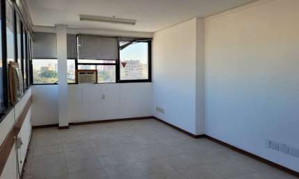 Sala comercial à venda na Avenida Princesa Isabel, 729, Santana, Porto Alegre, 33 m2 por R$ 149.900