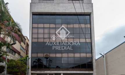 Sala comercial à venda na Avenida Protásio Alves, 3111, Rio Branco, Porto Alegre, 31 m2 por R$ 320.000