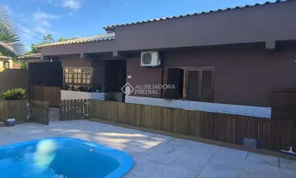Casa com 2 quartos à venda na Rua Demétrio Ribeiro, 58, Centro, Viamão, 290 m2 por R$ 600.000