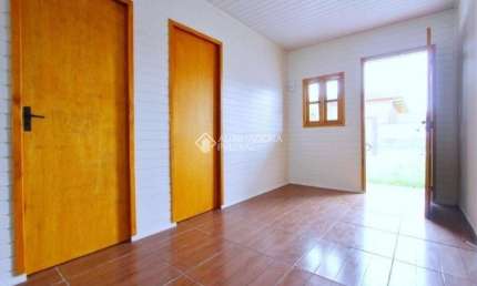 Casa com 2 quartos à venda na Praça Frederico Westphalen, 79, Cavalhada, Porto Alegre, 47 m2 por R$ 450.000