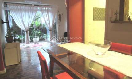 Apartamento com 3 quartos à venda na Rua Marquês do Pombal, 55, Moinhos de Vento, Porto Alegre, 104 m2 por R$ 850.000