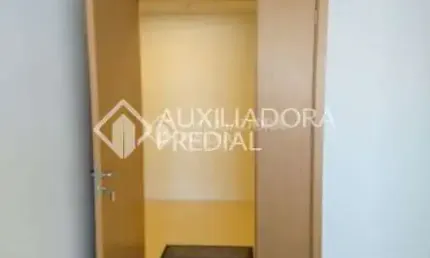 Sala comercial à venda na avenida assis brasil, 2827, cristo redentor, porto alegre, 38 m2 por r$ 425.000
