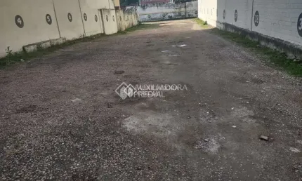Terreno comercial à venda na Rua Portuguesa, 45, Partenon, Porto Alegre, 562 m2 por R$ 1.400.000