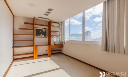 Sala comercial à venda na avenida independência, 172, independência, porto alegre, 55 m2 por r$ 175.000