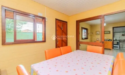 Casa com 3 quartos à venda na rua encantadora, 320, partenon, porto alegre, 106 m2 por r$ 310.000