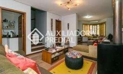 Casa com 3 quartos à venda na Rua Criciúma, 345, Guarujá, Porto Alegre, 147 m2 por R$ 570.000