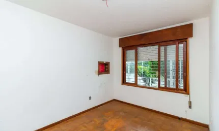 Casa com 3 quartos à venda na Rua Doutor Aurélio Py, 222, Medianeira, Porto Alegre, 100 m2 por R$ 640.000
