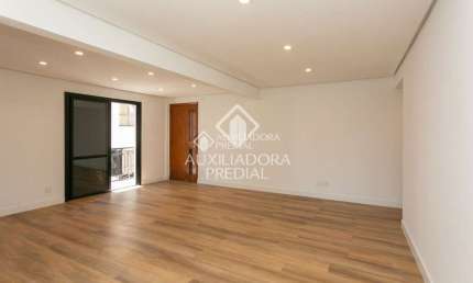 Apartamento com 2 quartos à venda na Rua Vinte e Quatro de Outubro, 368, Moinhos de Vento, Porto Alegre, 67 m2 por R$ 620.000