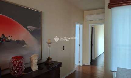 Casa com 5 quartos à venda na Rua Uruguaiana, 171, Menino Deus, Porto Alegre, 225 m2 por R$ 1.600.000