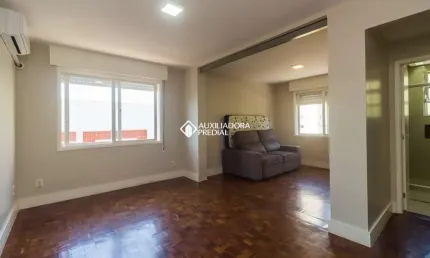 Apartamento com 2 quartos à venda na Rua Luiz de Camões, 255, Santo Antônio, Porto Alegre, 58 m2 por R$ 341.000