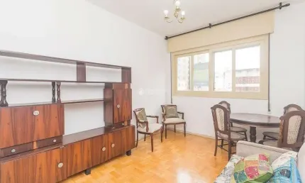 Apartamento com 2 quartos à venda na Rua Duque de Caxias, 1304, Centro Histórico, Porto Alegre, 63 m2 por R$ 380.000