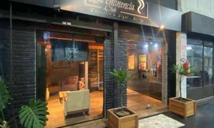 Ponto comercial à venda na Rua Vinte e Quatro de Outubro, 1600, Auxiliadora, Porto Alegre, 83 m2 por R$ 215.000
