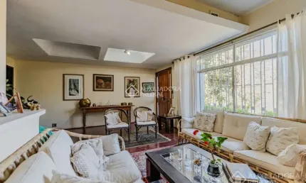 Casa com 3 quartos à venda na Avenida Pereira Passos, 236, Vila Assunção, Porto Alegre, 320 m2 por R$ 1.200.000
