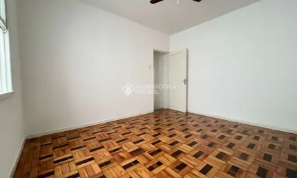 Apartamento com 2 quartos à venda na Rua Demétrio Ribeiro, 1035, Centro Histórico, Porto Alegre, 57 m2 por R$ 240.000