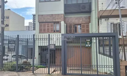 Casa com 4 quartos à venda na Rua João Abbott, 100, Petrópolis, Porto Alegre, 324 m2 por R$ 1.700.000