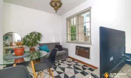 Apartamento com 2 quartos à venda na Rua Tito Lívio Zambecari, 498, Mont Serrat, Porto Alegre, 48 m2 por R$ 355.000