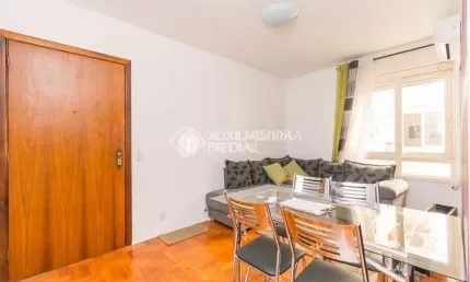 Apartamento com 1 quarto à venda na Rua General Cipriano Ferreira, 561, Centro Histórico, Porto Alegre, 43 m2 por R$ 239.000