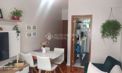 Apartamento com 3 quartos à venda na Rua Lasar Segall, 125, São Sebastião, Porto Alegre, 54 m2 por R$ 277.000
