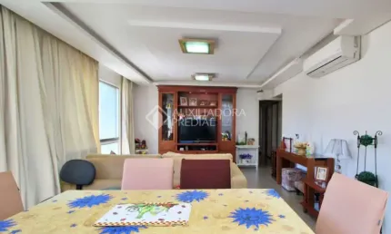 Apartamento com 3 quartos à venda na Rua Vinte e Quatro de Maio, 189, Centro Histórico, Porto Alegre, 103 m2 por R$ 639.000