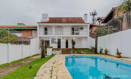 Casa com 3 quartos à venda na avenida cai, 428, cristal, porto alegre, 254 m2 por r$ 1.200.000
