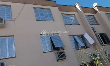 Apartamento com 4 quartos à venda na Rua Roque Calage, 200, Passo da Areia, Porto Alegre, 74 m2 por R$ 405.000