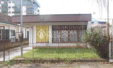 Casa em condomínio fechado com 3 quartos à venda na Rua Portugal, 572, São João, Porto Alegre, 358 m2 por R$ 958.000