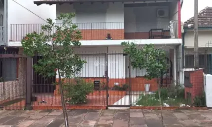 Casa com 3 quartos à venda na Rua Portugal, 552, São João, Porto Alegre, 369 m2 por R$ 959.000