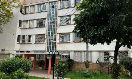 Apartamento com 3 quartos à venda na Avenida Ipiranga, 4805, Partenon, Porto Alegre, 90 m2 por R$ 275.000