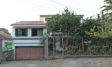Casa com 5 quartos à venda na Rua Senegal, 230, Vila Ipiranga, Porto Alegre, 450 m2 por R$ 930.000