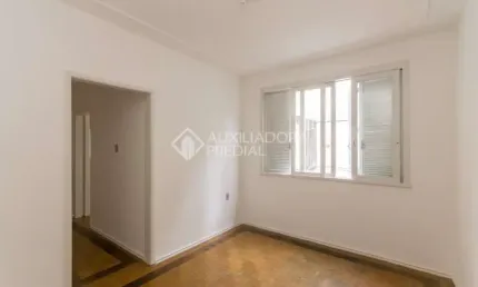 Apartamento com 3 quartos à venda na Rua Jerônimo Coelho, 59, Centro Histórico, Porto Alegre, 117 m2 por R$ 355.000