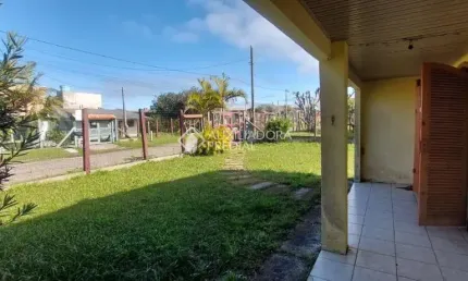 Casa com 2 quartos à venda na Santa Cruz, 632, Praia Do Magistério, Balneário Pinhal, 62 m2 por R$ 210.000