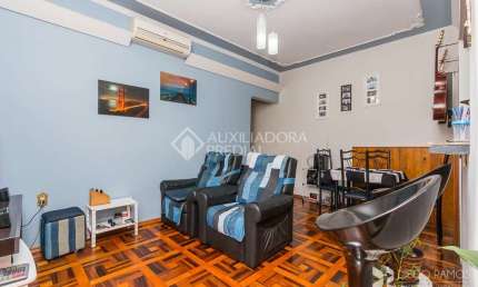 Apartamento com 2 quartos à venda na Avenida Nova York, 433, Auxiliadora, Porto Alegre, 74 m2 por R$ 330.000
