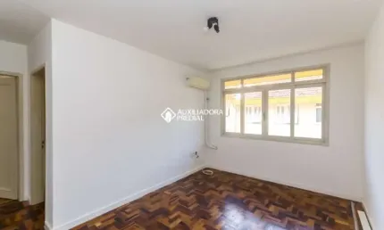 Apartamento com 2 quartos à venda na avenida plínio brasil milano, 2173, higienópolis, porto alegre, 53 m2 por r$ 230.000