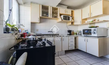 Apartamento com 3 quartos à venda na Rua Quintino Bandeira, 15, São Geraldo, Porto Alegre, 86 m2 por R$ 300.000
