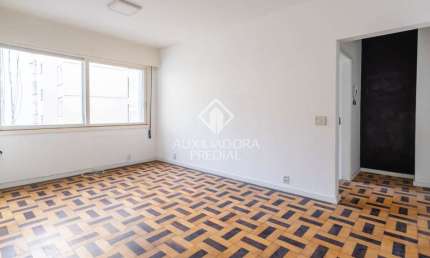 Apartamento com 2 quartos à venda na Rua Coronel Vicente, 465, Centro Histórico, Porto Alegre, 65 m2 por R$ 295.000