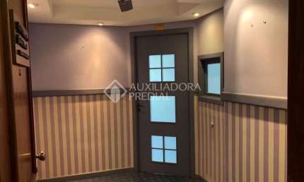 Sala comercial à venda na Avenida Carlos Gomes, 403, Auxiliadora, Porto Alegre, 35 m2 por R$ 170.000