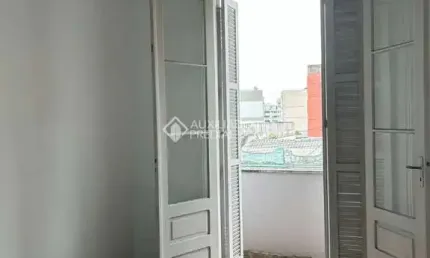 Apartamento com 2 quartos à venda na Rua Marcílio Dias, 1535, Menino Deus, Porto Alegre, 66 m2 por R$ 200.000