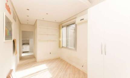 Apartamento com 1 quarto à venda na Rua General Lima e Silva, 407, Centro Histórico, Porto Alegre, 25 m2 por R$ 150.000