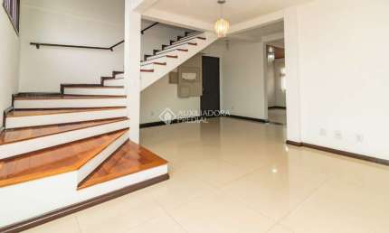 Casa com 5 quartos à venda na Rua Vidal de Negreiros, 644, Vila São José, Porto Alegre, 300 m2 por R$ 1.280.000