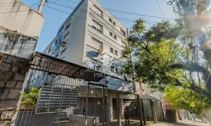 Apartamento com 1 quarto à venda na Rua Luiz de Camões, 426, Santo Antônio, Porto Alegre, 41 m2 por R$ 200.000