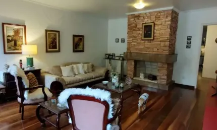 Casa com 3 quartos à venda na rua doutor joão simplício alves de carvalho, 515, vila ipiranga, porto alegre, 330 m2 por r$ 1.700.000